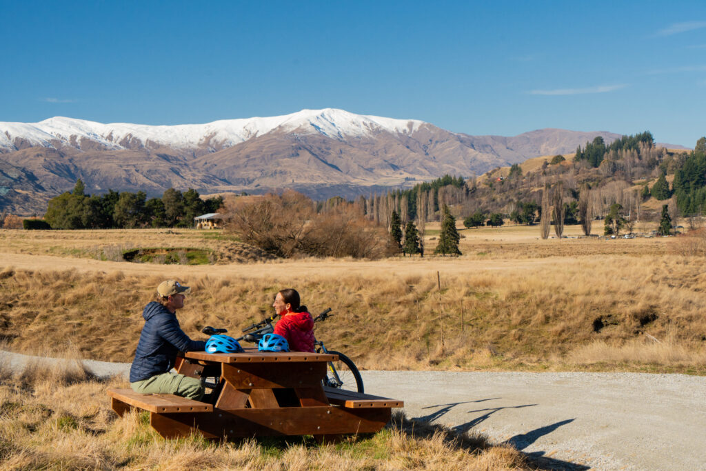 Picnic on Wharehuanui